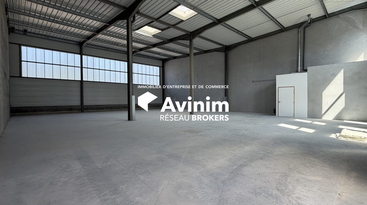 Ma-Cabane - Location Local commercial Chauray, 2770 m²