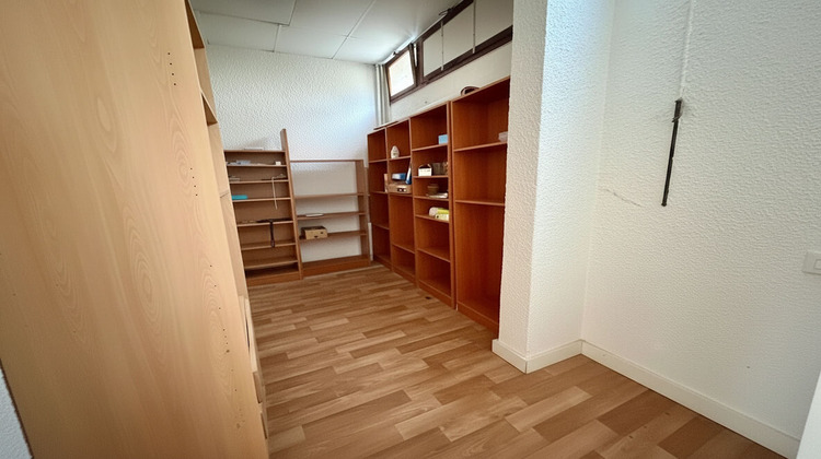 Ma-Cabane - Location Local commercial CHAVILLE, 56 m²