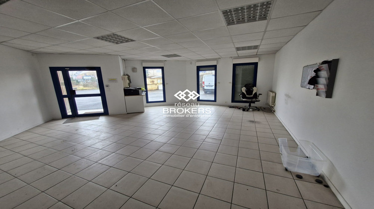 Ma-Cabane - Location Local commercial Chelles, 350 m²