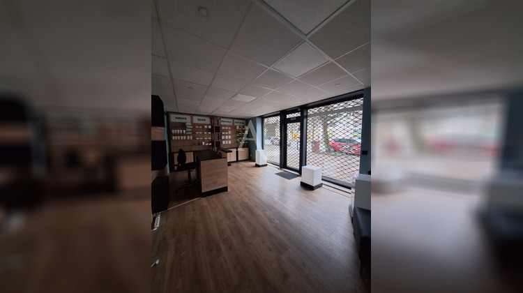 Ma-Cabane - Location Local commercial CHELLES, 49 m²