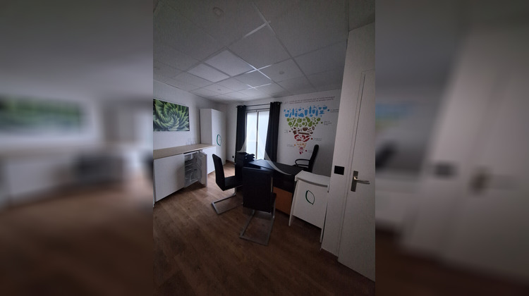 Ma-Cabane - Location Local commercial CHELLES, 49 m²