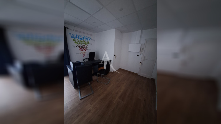 Ma-Cabane - Location Local commercial CHELLES, 49 m²