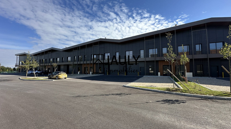 Ma-Cabane - Location Local commercial Chessy, 910 m²