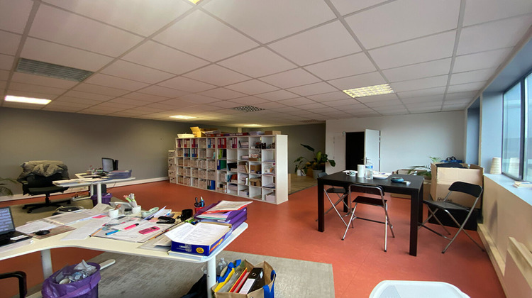 Ma-Cabane - Location Local commercial CHESSY, 60 m²