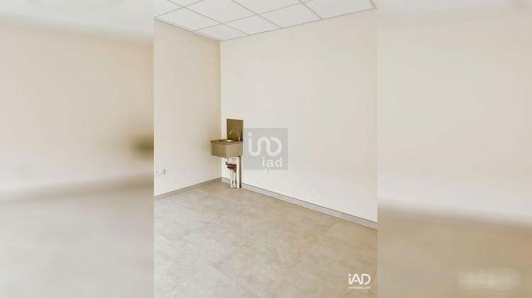 Ma-Cabane - Location Local commercial Chevrières, 15 m²