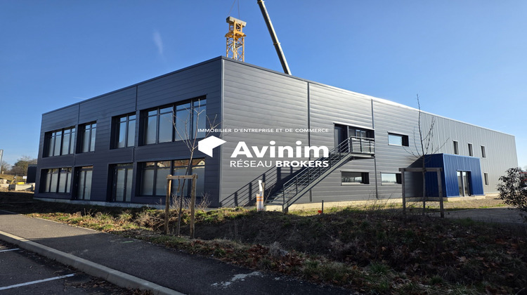 Ma-Cabane - Location Local commercial Chevry, 194 m²