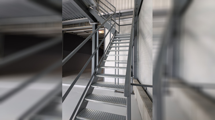 Ma-Cabane - Location Local commercial CHIGNIN, 380 m²