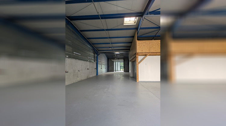 Ma-Cabane - Location Local commercial CHIGNIN, 200 m²