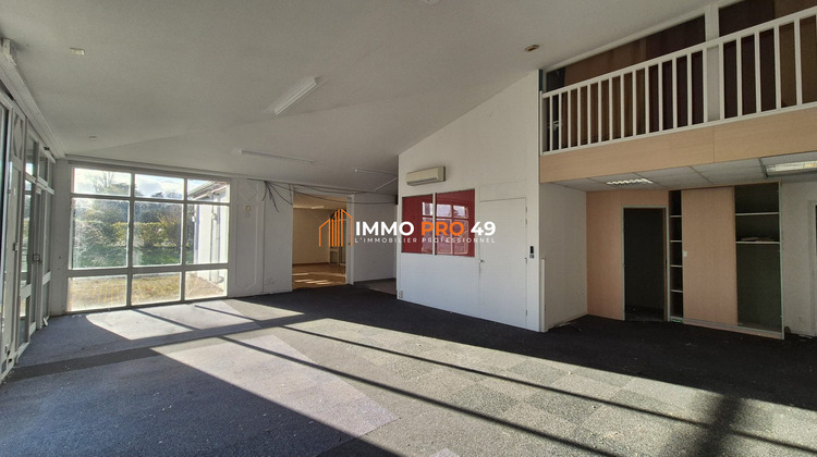 Ma-Cabane - Location Local commercial Cholet, 200 m²