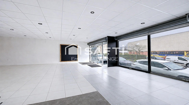 Ma-Cabane - Location Local commercial Cholet, 244 m²