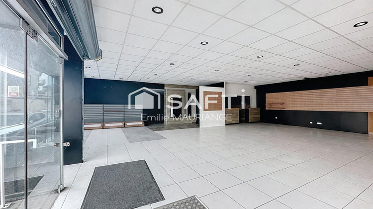 Ma-Cabane - Location Local commercial Cholet, 244 m²