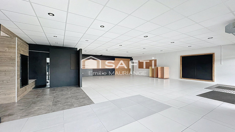 Ma-Cabane - Location Local commercial Cholet, 244 m²