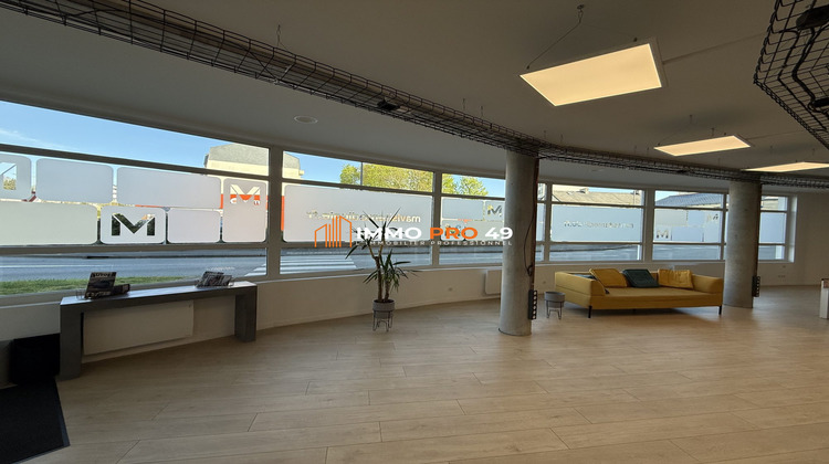 Ma-Cabane - Location Local commercial Cholet, 196 m²