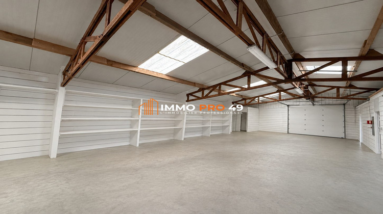Ma-Cabane - Location Local commercial Cholet, 165 m²