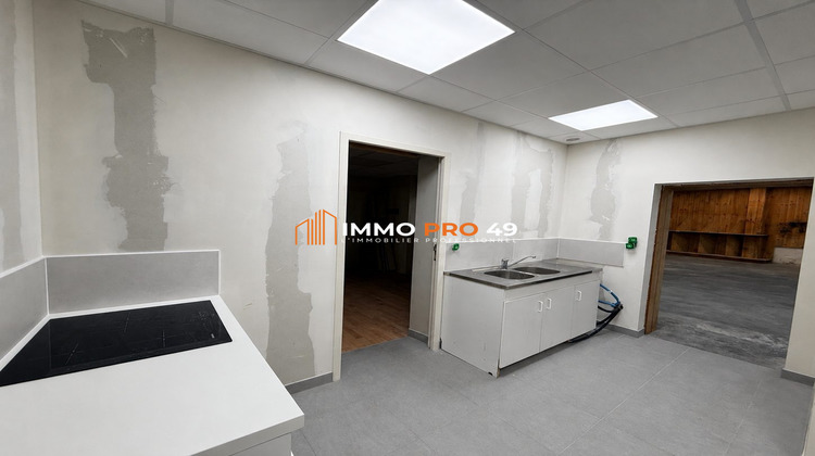 Ma-Cabane - Location Local commercial Cholet, 280 m²