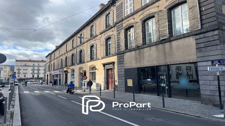 Ma-Cabane - Location Local commercial Clermont-Ferrand, 200 m²
