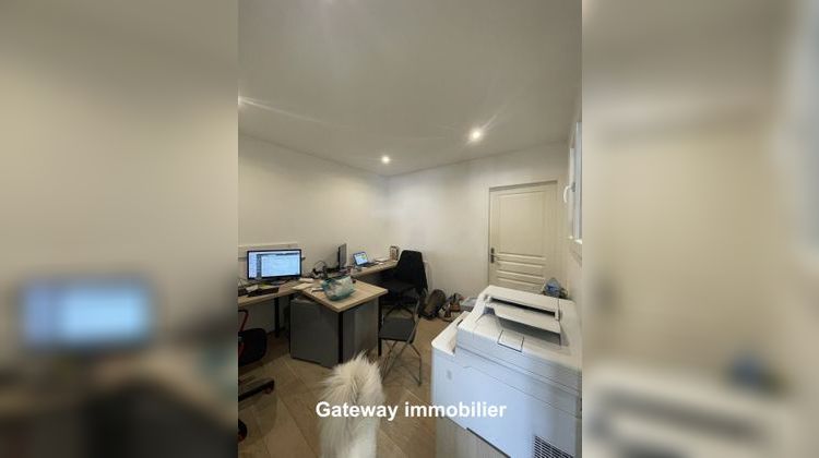 Ma-Cabane - Location Local commercial Clermont-Ferrand, 200 m²