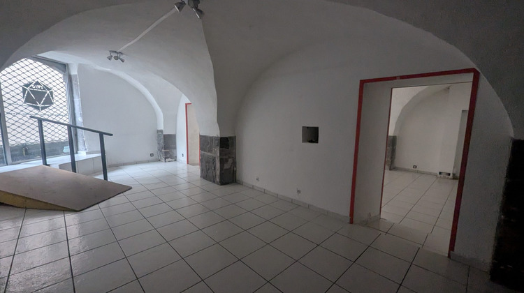 Ma-Cabane - Location Local commercial Clermont-Ferrand, 160 m²
