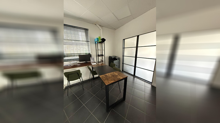 Ma-Cabane - Location Local commercial CLERMONT-FERRAND, 100 m²