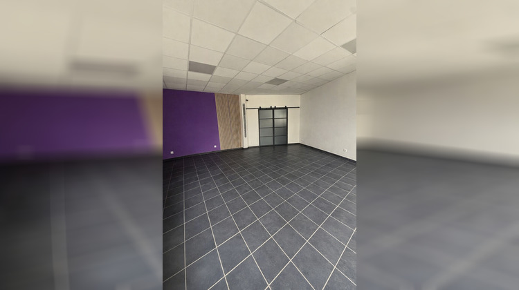 Ma-Cabane - Location Local commercial CLERMONT-FERRAND, 100 m²