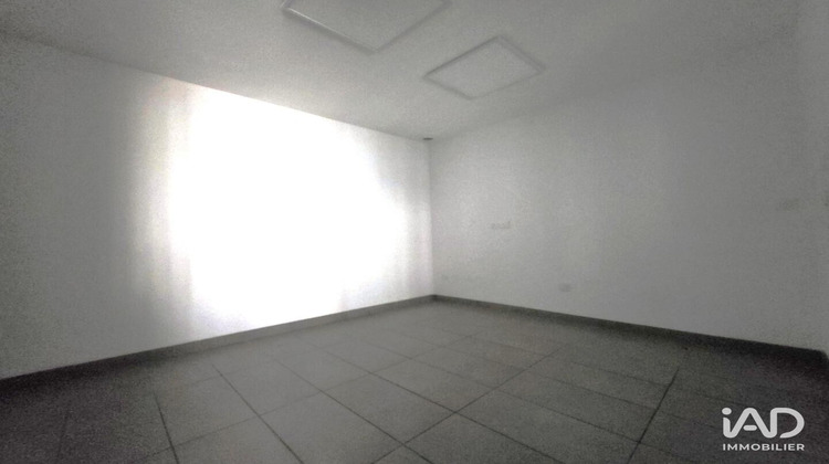Ma-Cabane - Location Local commercial Clermont-Ferrand, 35 m²