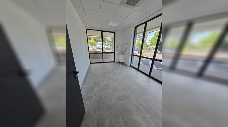 Ma-Cabane - Location Local commercial Clermont-l'Hérault, 61 m²
