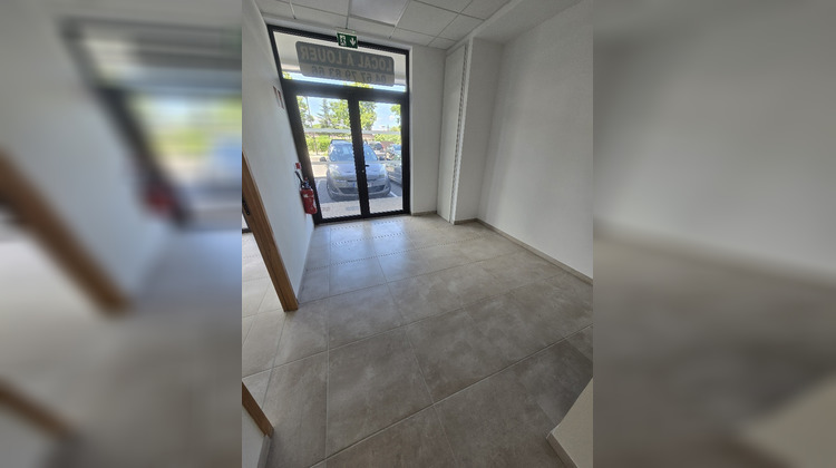 Ma-Cabane - Location Local commercial Clermont-l'Hérault, 61 m²