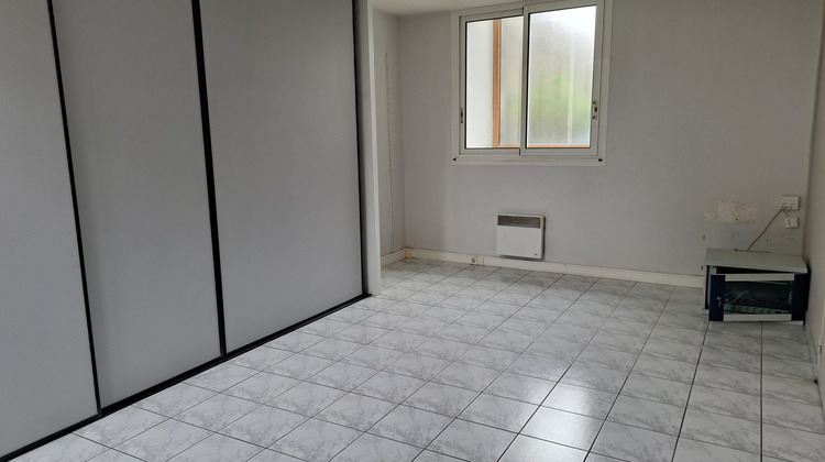 Ma-Cabane - Location Local commercial CLISSON, 70 m²