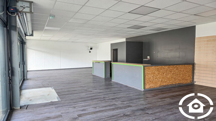 Ma-Cabane - Location Local commercial Cognac, 77 m²