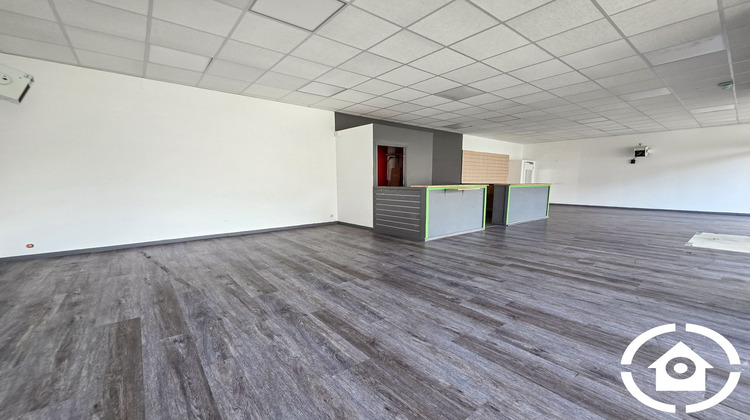 Ma-Cabane - Location Local commercial Cognac, 77 m²