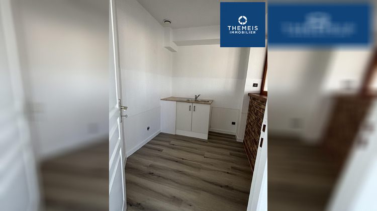 Ma-Cabane - Location Local commercial COIGNIERES, 87 m²