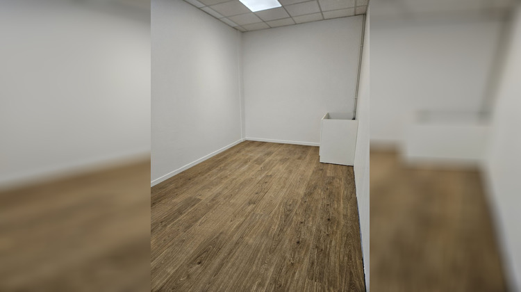 Ma-Cabane - Location Local commercial COLOMIERS, 60 m²