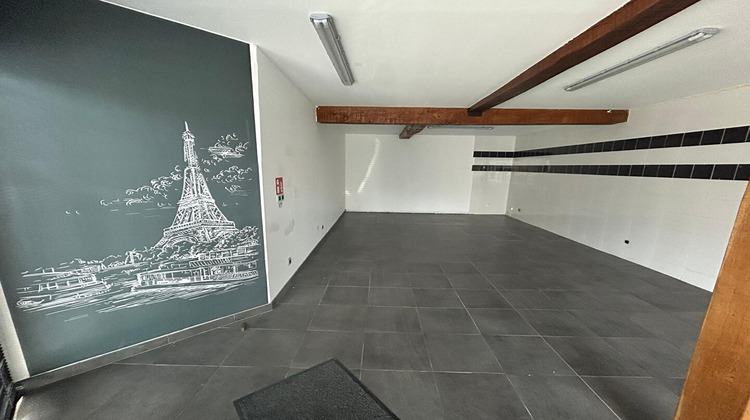 Ma-Cabane - Location Local commercial COMPIEGNE, 300 m²