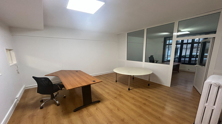 Ma-Cabane - Location Local commercial COMPIEGNE, 107 m²