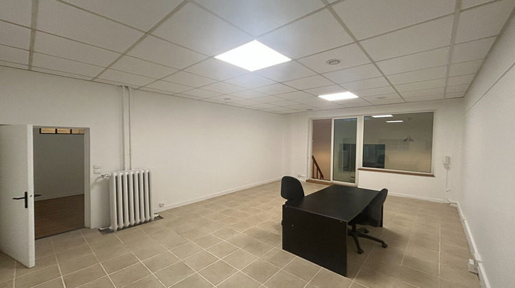 Ma-Cabane - Location Local commercial COMPIEGNE, 107 m²