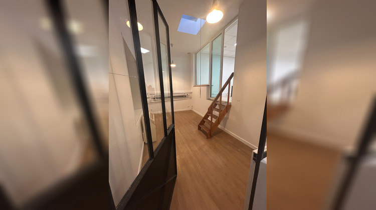 Ma-Cabane - Location Local commercial COMPIEGNE, 107 m²