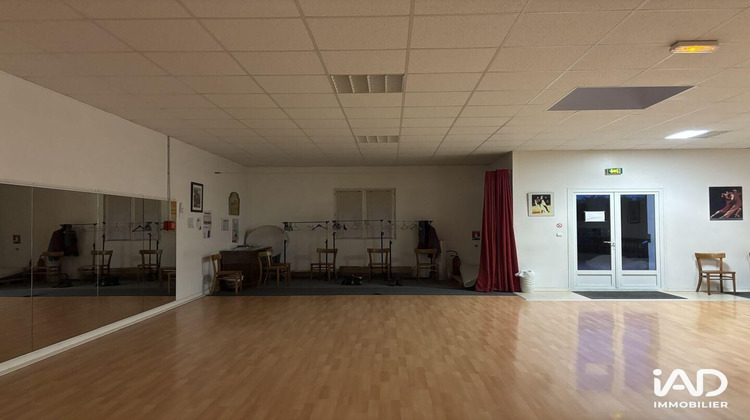 Ma-Cabane - Location Local commercial Compiègne, 200 m²