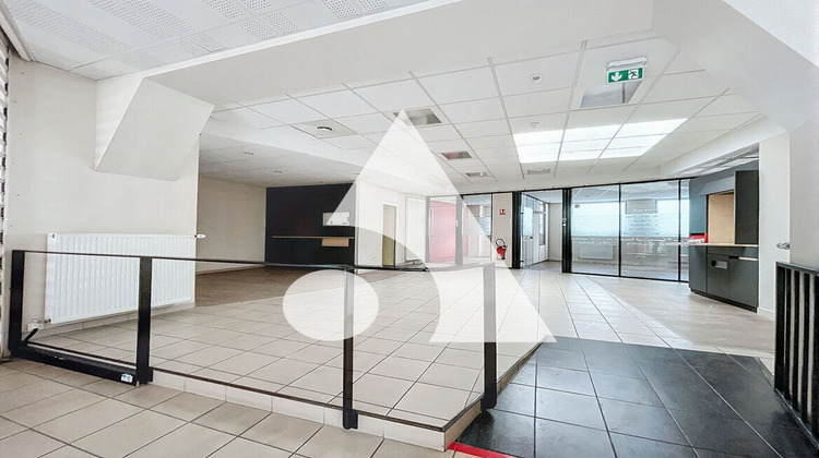 Ma-Cabane - Location Local commercial CONDE-SUR-L'ESCAUT, 215 m²