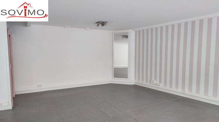 Ma-Cabane - Location Local commercial Confolens, 45 m²