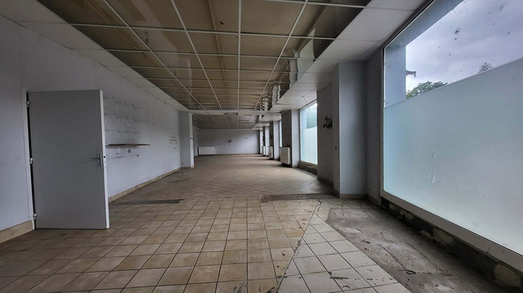 Ma-Cabane - Location Local commercial CONTREXEVILLE, 182 m²