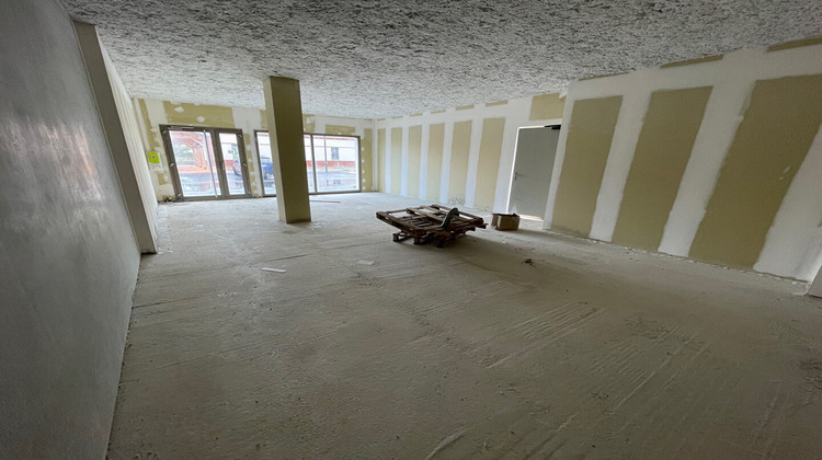 Ma-Cabane - Location Local commercial CORBARIEU, 61 m²