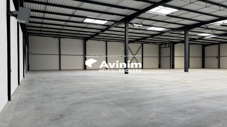 Ma-Cabane - Location Local commercial Corbas, 1772 m²