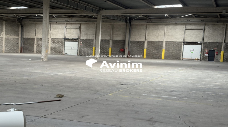 Ma-Cabane - Location Local commercial Corbas, 2444 m²
