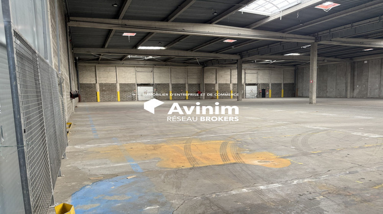 Ma-Cabane - Location Local commercial Corbas, 2444 m²