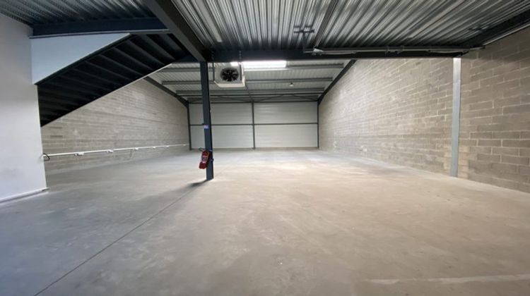 Ma-Cabane - Location Local commercial Cormeilles-en-Parisis, 610 m²