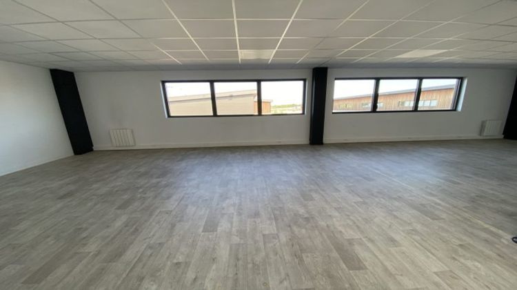 Ma-Cabane - Location Local commercial Cormeilles-en-Parisis, 610 m²