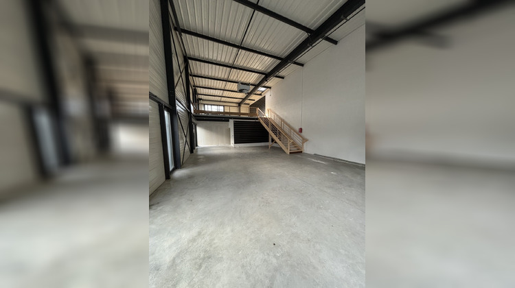 Ma-Cabane - Location Local commercial Cormelles-le-Royal, 177 m²