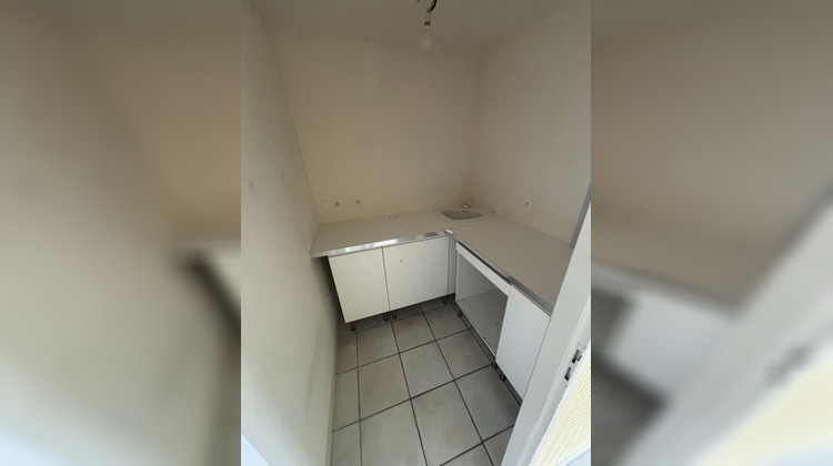 Ma-Cabane - Location Local commercial CORNEBARRIEU, 40 m²