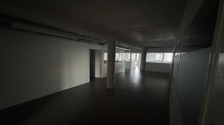 Ma-Cabane - Location Local commercial CORNEBARRIEU, 278 m²