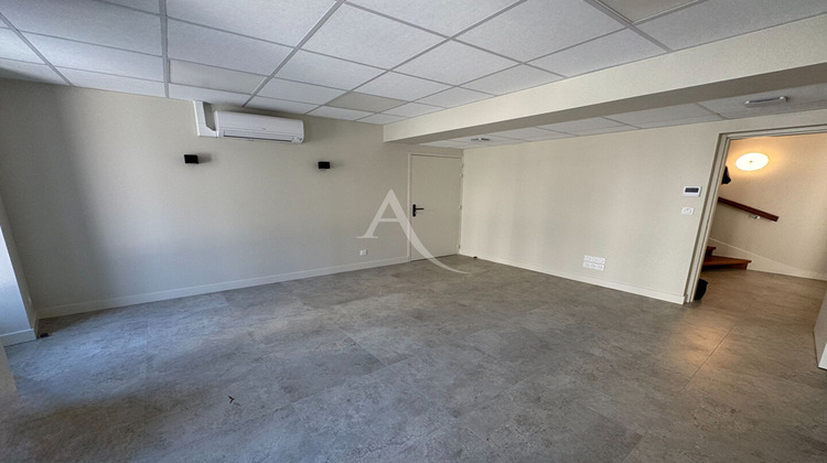 Ma-Cabane - Location Local commercial COUR-CHEVERNY, 23 m²